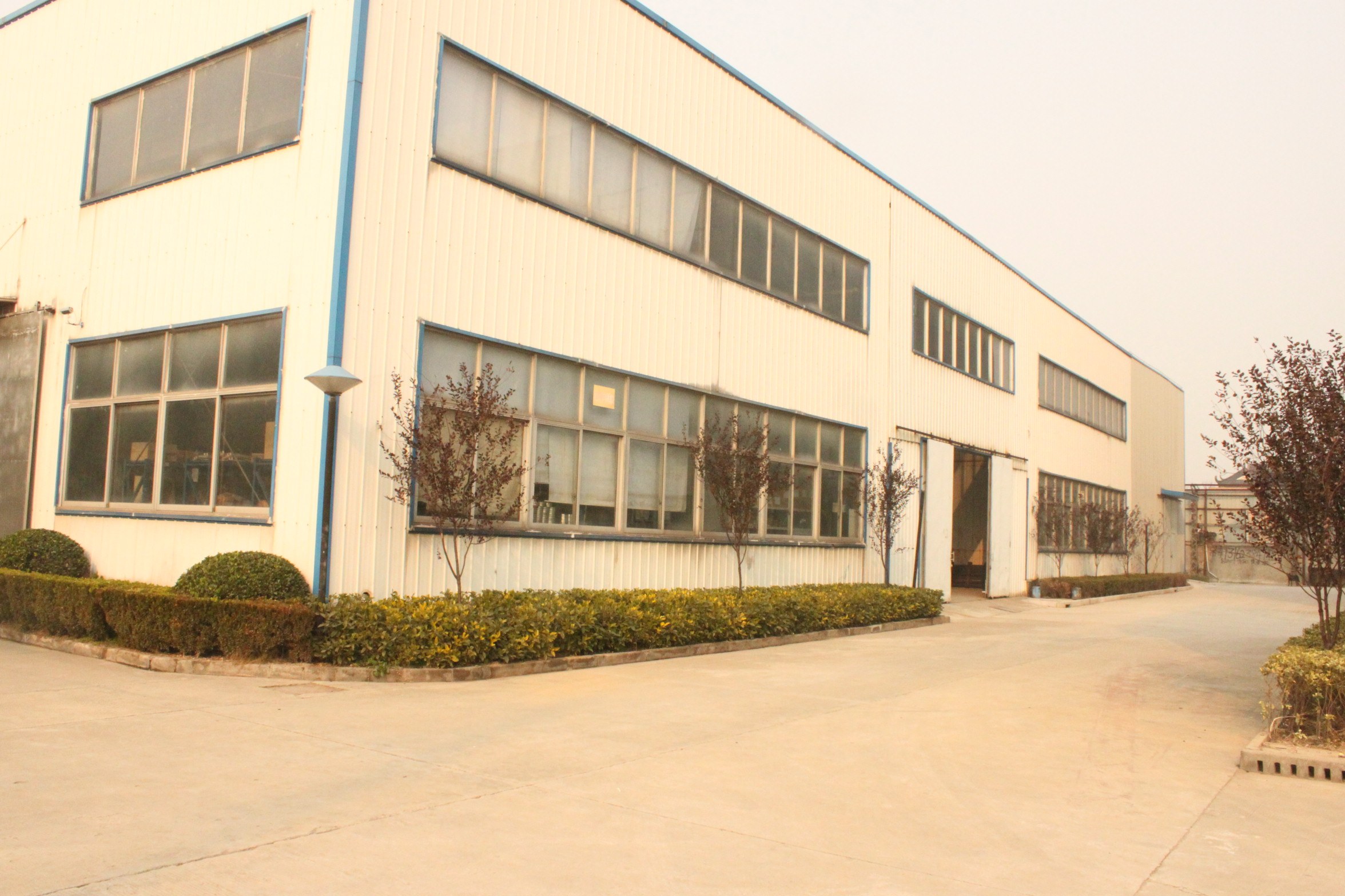 上海沪强管道设备有限公司大门